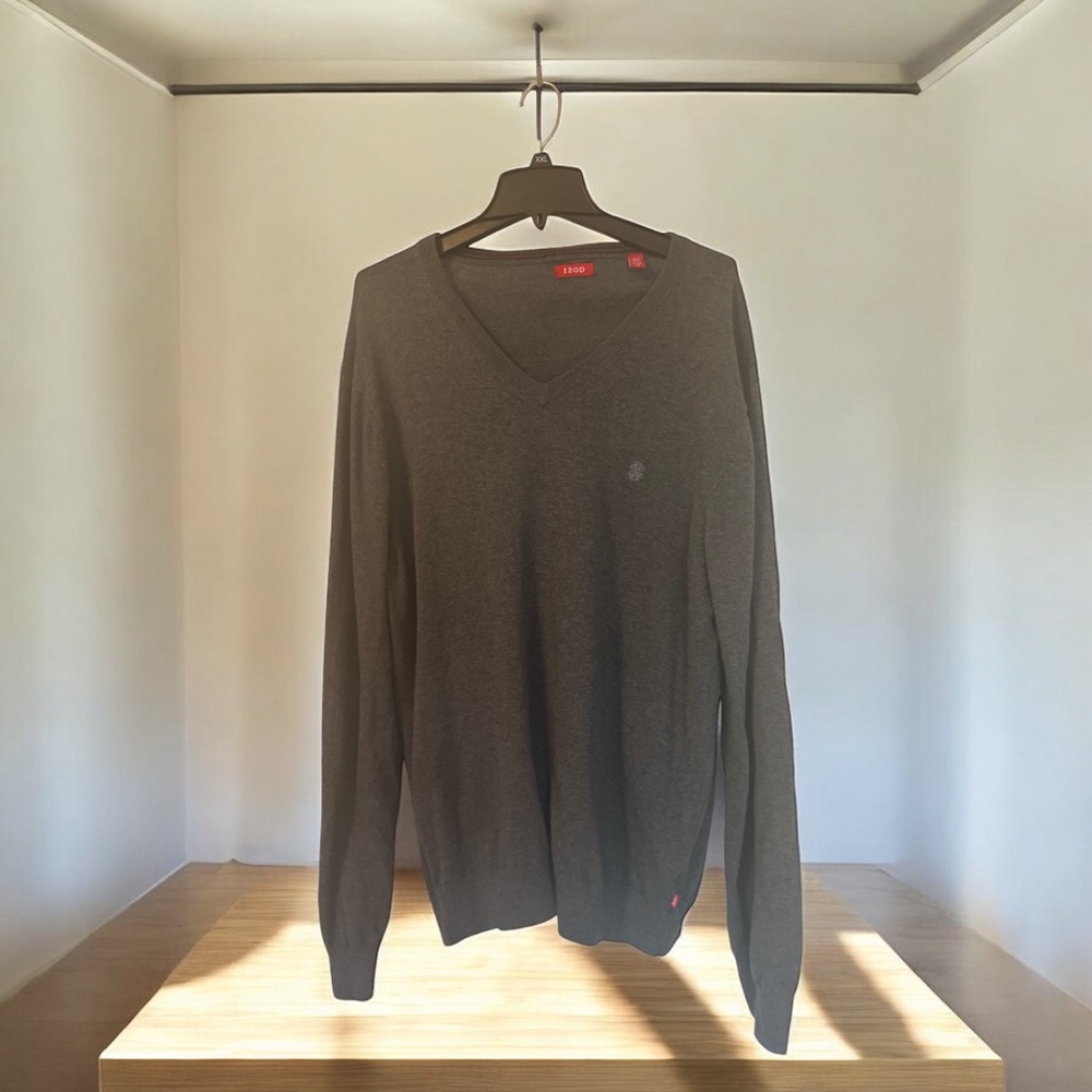Men’s Gray V-Neck Sweater